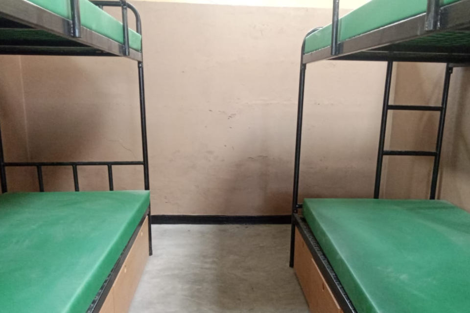 Stockbetten im Mädchenwohnheim in Nankhawali